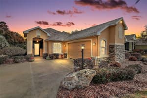 8124 Bridgeport Bay Cir, MOUNT DORA