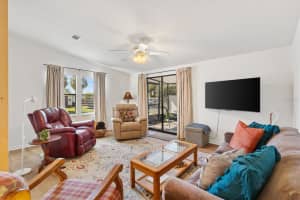 520 SAINT ANDREWS BOULEVARD, LADY LAKE, FL 32159 - MLS#MFRG5109038