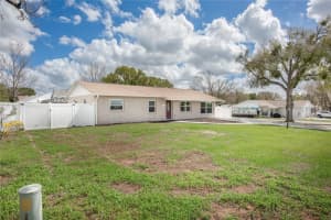 910 Druid Pl, TAVARES