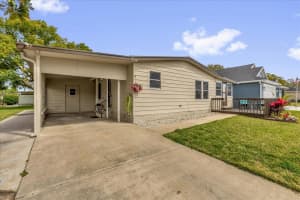 1229 DUSTIN DRIVE, LADY LAKE, FL 32159 Sold 04/23/26