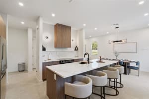 323 SKYFIELD COURT, LADY LAKE, FL 32159 - MLS#MFRG5109159