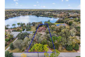 2007 COUNTRY CLUB DRIVE, EUSTIS, FL 32726 - MLS#MFRG5109252