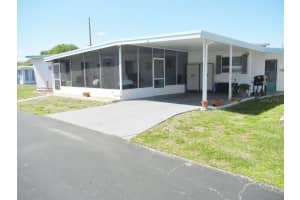 212 RUE DE PONT, TAVARES, FL 32778 - MLS#MFRG5109515