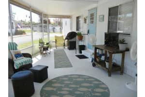 212 RUE DE PONT, TAVARES, FL 32778 - MLS#MFRG5109515