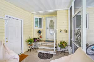 122 TAMARISK WAY, LEESBURG, FL 34748 - MLS#MFRG5109611