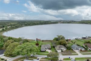 3804 BAYSHORE CIRCLE, TAVARES, FL 32778 - MLS#MFRG5109614