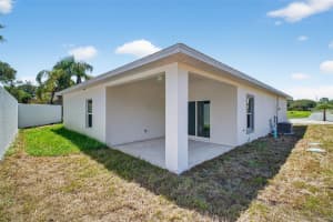 89 FARIWAY CIRCLE, UMATILLA, FL 32784 - MLS#MFRG5109646