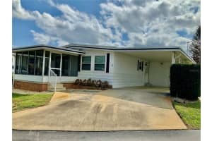 8 ORANGEWOOD DRIVE, FRUITLAND PARK, FL 34731 - MLS#MFRG5109662