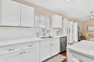 206 SHANNON LANE, LADY LAKE, FL 32159 - MLS#MFRG5109681