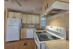 1227 NASSAU CIRCLE, TAVARES, FL 32778 - MLS#MFRG5109715