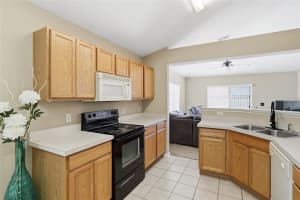 2120 NICOLLETT WAY, LEESBURG, FL 34748 - MLS#MFRG5109785