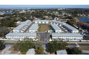 1147 E CAROLINE STREET, TAVARES, FL 32778 - MLS#MFRG5109797