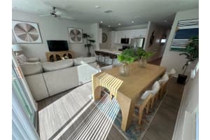 1147 E CAROLINE STREET, TAVARES, FL 32778 - MLS#MFRG5109797