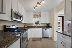 4300 BAYWOOD BOULEVARD, MOUNT DORA, FL 32757 - MLS#MFRG5109828