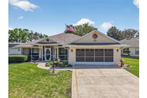 21811 KING HENRY AVENUE, LEESBURG, FL 34748 - MLS#MFRG5109896