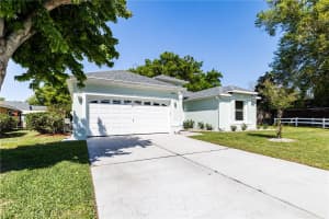 2710 AUTUMN LANE, EUSTIS, FL 32726 - MLS#MFRG5109903