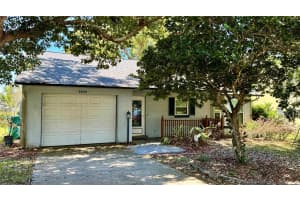 1920 CR-19A, EUSTIS, FL 32726 - MLS#MFRG5109999