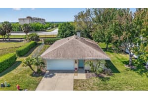 1984 GOLDEN PALM CIRCLE, TAVARES, FL 32778 - MLS#MFRG5110063