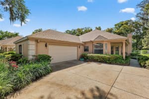 621 HIGH POINT DRIVE, MOUNT DORA, FL 32757 - MLS#MFRG5110198