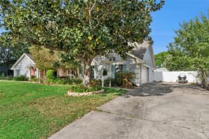 2002 FAIRWAY DRIVE, EUSTIS, FL 32726 - MLS#MFRG5110210