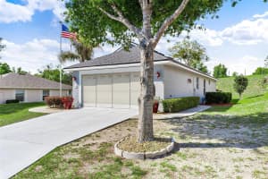 93 FAIRWAY CIRCLE, UMATILLA, FL 32784 - MLS#MFRG5110294