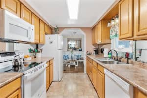 2470 KAREN DRIVE, MOUNT DORA, FL 32757 - MLS#MFRG5110355