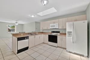 2149 ESCOBAR AVENUE, THE VILLAGES, FL 32159 - MLS#MFRG5110356