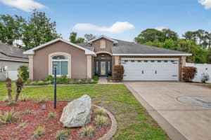 11637 LAKE DRIVE, LEESBURG, FL 34788 - MLS#MFRG5110362