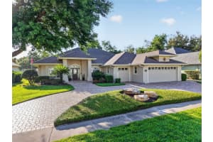 1880 Edgewater Dr, MOUNT DORA