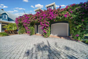 1200 PENINSULA DRIVE, TAVARES, FL 32778 - MLS#MFRG5110404