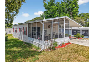 691 CINDI AVENUE, LEESBURG, FL 34788 - MLS#MFRG5110413