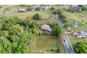 5204 GREENS DRIVE, LADY LAKE, FL 32159 - MLS#MFRG5110432