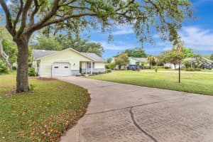 27 GORDON COURT, LEESBURG, FL 34788 - MLS#MFRG5110540