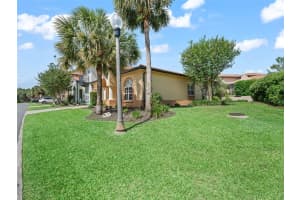 1256 AVENIDA DE LAS CASAS #1256, LADY LAKE, FL 32159 - MLS#MFRG5110841