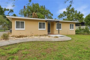 126 MAGNOLIA AVENUE, HOWEY IN THE HILLS, FL 34737 - MLS#MFRG5110848