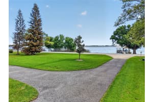 1735 LAKESHORE DRIVE, MOUNT DORA, FL 32757 - MLS#MFRG5110894