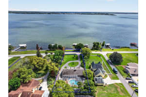 1735 LAKESHORE DRIVE, MOUNT DORA, FL 32757 - MLS#MFRG5110894