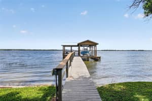 1735 LAKESHORE DRIVE, MOUNT DORA, FL 32757 - MLS#MFRG5110894
