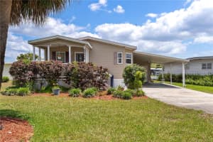2417 VINDALE ROAD, TAVARES, FL 32778 - MLS#MFRG5110948