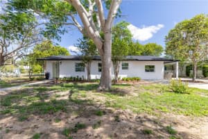 1201 SHERMAN AVENUE, TAVARES, FL 32778 - MLS#MFRG5110953