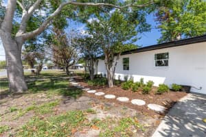 1201 SHERMAN AVENUE, TAVARES, FL 32778 - MLS#MFRG5110953