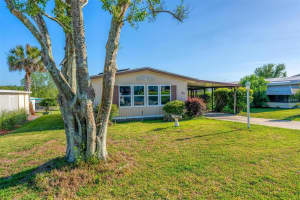 516 JASON DRIVE, LADY LAKE, FL 32159 - MLS#MFRG5111033