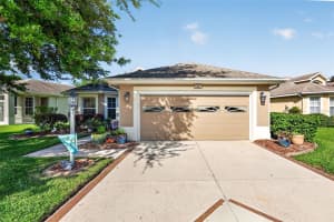 5401 AURORA DRIVE, LEESBURG, FL 34748 - MLS#MFRG5111109