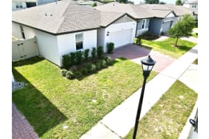 909 CAMBRIDGE DRIVE, WINTER HAVEN, FL 33881 - MLS#MFRG5111142