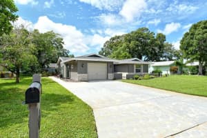 6213 34TH AVENUE, BRADENTON, FL 34209 - MLS#MFRG5111163