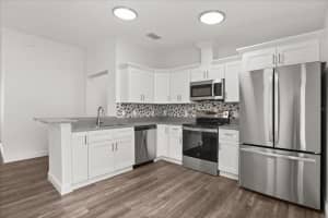 706 BEECHER STREET, LEESBURG, FL 34748 - MLS#MFRG5111173