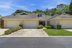 220 Juniper Way, TAVARES