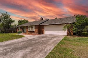 1606 Fahnstock St, EUSTIS