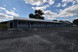 704 LAKESHORE BOULEVARD, HOWEY IN THE HILLS, FL 34737 - MLS#MFRG5111363