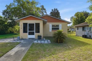 218 S EAST STREET, LEESBURG, FL 34748 - MLS#MFRG5111396